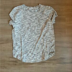 Lululemon Size 4 grey and white marled tee shirt